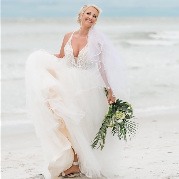 Hayley Paige- blush bridal gown - Picture 10 of 16
